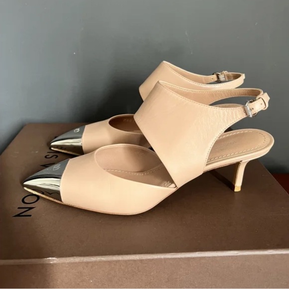 Louis Vuitton kitten heels- Authenticated - Picture 2 of 10